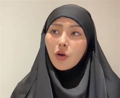 Bokep Rea Lil Black cari supplier perlengkapan main kartu bersama pemburu film korea segera ambil image 1