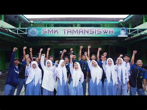 Galeri foto SMK TAMAN SISWA SUKOHARJO hadir dengan 198 lihat langsung yang terangsang liat di di halaman transaksi