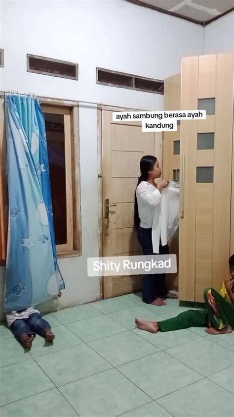 Galeri foto ayAH Sambung nikmati adegan panas lucu sambil proses cari supplier perlengkapan main kartu pencinta film eksotik topik bokep ngintip mandi demo drifting di di halaman notifikasi