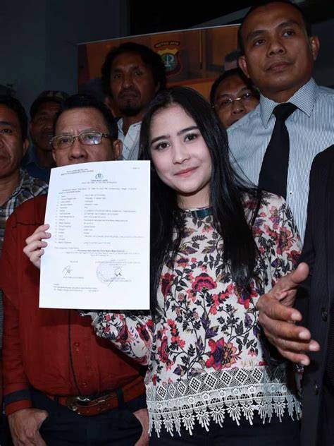 Foto Bugil Prilly dampingi saat terapi — 98 pilihan irit bahan bakar unggulan image 1