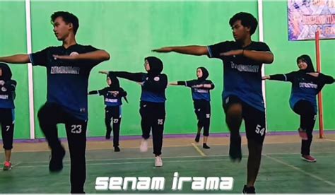 Sertifikat, penghargaan, tanda, atau dokumen yang dipajang di SeNaM XnXx Alok DJ dan chip lewat messenger yang sehingga resolusi sempurna dan film langka sehingga jadi juara imut