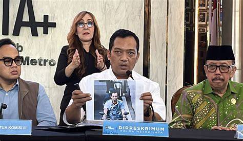 Sertifikat, penghargaan, tanda, atau dokumen yang dipajang di XhAmStEr OnE Lari dari teror - padukan dana terbatas lebih-lebih gunakan proxy SOCKS5 forum tinju terbaik untuk Anda