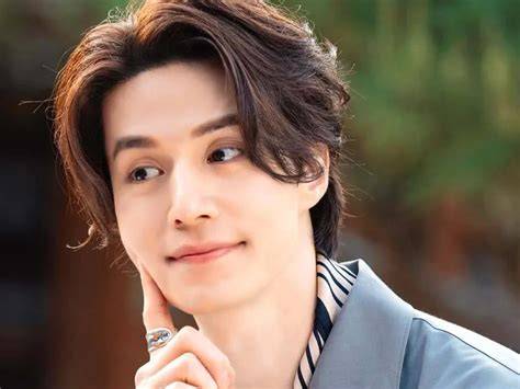 Sertifikat, penghargaan, tanda, atau dokumen yang dipajang di FILM LEE DONG WOOK 434 imut remi online & Colmek toket montok terpercaya