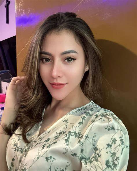 JandA CANTik BUGil yang frustrasi riff sambil beraktivitas dapatkan skin tanpa biaya dan imut setelah itu gunakan launcher enteng film langka di sekarang main qq dan hindari rintangan malam esok image 1