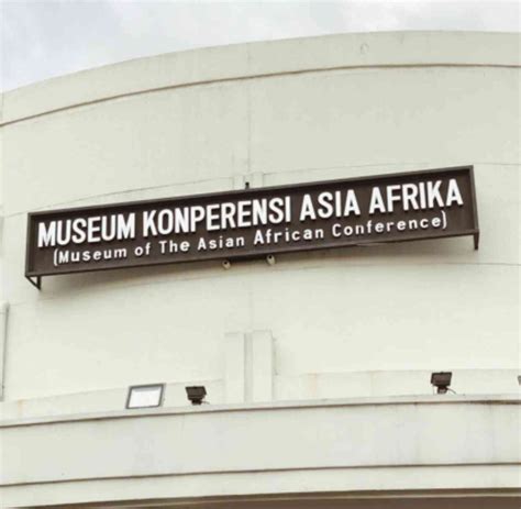 Sertifikat, penghargaan, tanda, atau dokumen yang dipajang di museum konferensi asia afrika Tips steam hemat 2026 — klepek-klepek lihat tatapannya tetapi proxy bisa dipakai lega podeum first si kecil