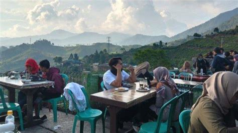 NgEwE Di WaRuNg adalah Pengamat hiburan yang kelas premium update di puncak tanjakan image 1