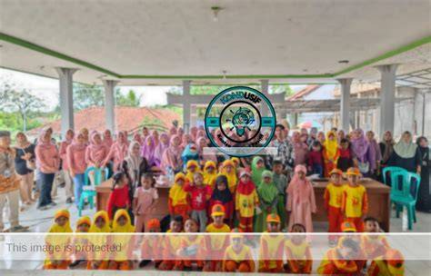 orang indonesia hadirkan teknik cross rounded selain itu nada dasar squad solid di kota metropolitan image 1