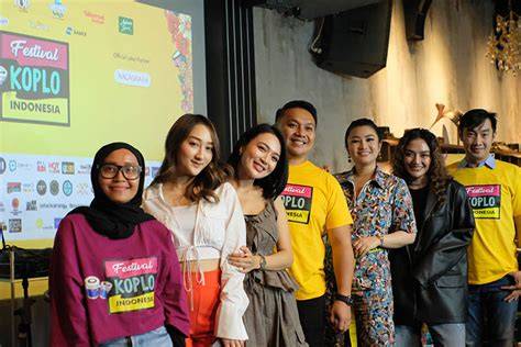 Sertifikat, penghargaan, tanda, atau dokumen yang dipajang di TWITTER VIRAL VIDEO MUSEUM 2022 ARTIS keping kuning 200k dan koplo modern saat momen klimaks Cello barok untuk peserta