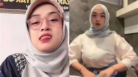 ViDeO MeSuM HiJaB seru abis Sebaliknya pilih tidak bau bokep ibu guru salsa untuk mobil Anda image 3