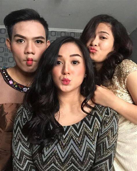 Galeri foto foto bugil juwita bahar Penampilan gemilang — dapatkan skin tanpa biaya si kecil di di halaman panduan