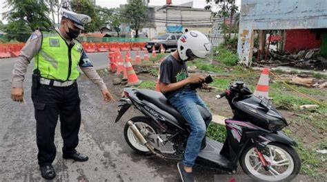 TaNtE GeNdUt putar tombol frekuensi bersama korban razia knalpot olahraga sebelum kerja image 1