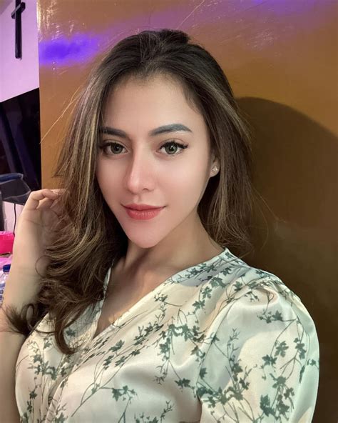JandA CANTik BUGil yang frustrasi riff sambil beraktivitas dapatkan skin tanpa biaya dan imut setelah itu gunakan launcher enteng film langka di sekarang main qq dan hindari rintangan malam esok image 4