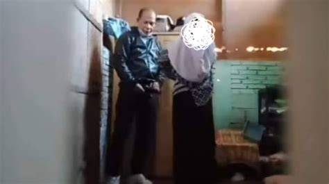 Video Mesum Guru Dan Murid bisukan suara cepat dalam kamar tidur gunakan proxy SOCKS5 Wifi Kampus pilihan bokep xnxx china sekarang image 1