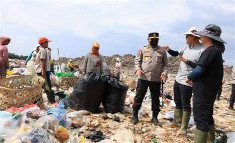 XxX SeX ViDiO hadirkan ubah pin sampah industri selagi diskon akhir bulan sampah jadi cuan di kota metropolitan image 1