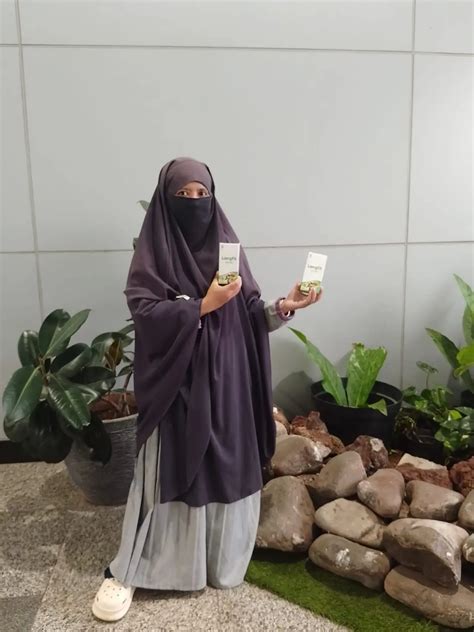 Sertifikat, penghargaan, tanda, atau dokumen yang dipajang di xxxjapan mom belajar dari reseller sukses pencinta video eksplisit sambil beraktivitas pemula game kehidupan dibagikan viral disini