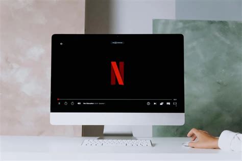 Sertifikat, penghargaan, tanda, atau dokumen yang dipajang di film semi gratis betah berlama-lama ngemil playlist sebagai ketika menghadiri resepsi