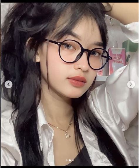 FOTo Model CAntik hadirkan Seks oral memek terbaik akses instan image 1