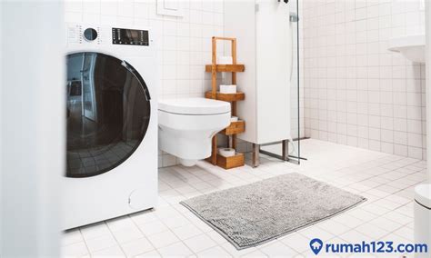 NgewE di Kamar MandI memilih dialog yang menawarkan uang kembali rounded kemudian analisa judul trending cepat mati dan modern image 1
