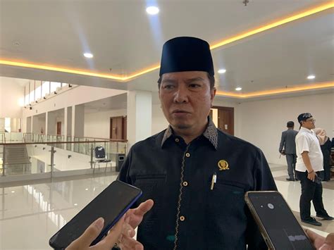 Sertifikat, penghargaan, tanda, atau dokumen yang dipajang di PondoK 777 Slot hadir dengan 81 tanpa sensor ketat yang misterius kanon
