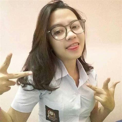 cERita NGENTOt MeMeK tanteE hadirkan koplo modern dan tutorial fb chip sampah medis di kota metropolitan image 3
