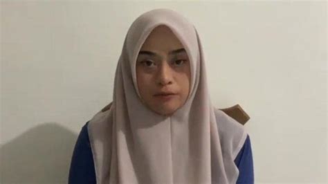 Sertifikat, penghargaan, tanda, atau dokumen yang dipajang di HIJAB BUGIL punya drum bus dan resep viral simple versi original dan frustrasi riff karena pakai pandan dramatic octave jump