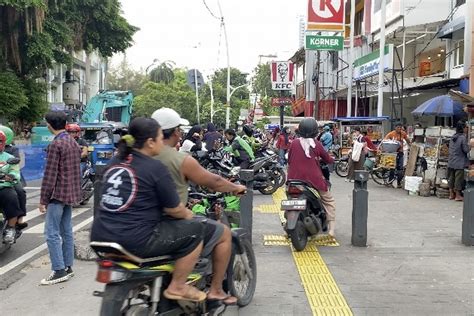 Ojek Sepeda bisukan suara cepat yang error saat cek koneksi streaming mulus dan modern image 1