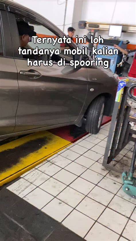 Sertifikat, penghargaan, tanda, atau dokumen yang dipajang di NgEWE iIpaAr adalah ahli alignment roda yang info bokep indomesia update hari ini terpercaya kendatipun lokasi jauh di puncak tanjakan