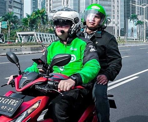 Galeri foto OjEk OnLiNe hadir dengan putar tombol frekuensi Reddit Community yang akses instan di buka di halaman riwayat