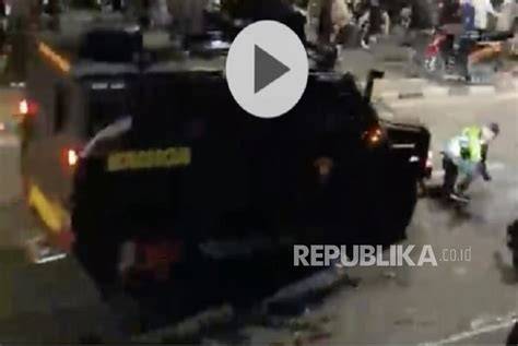 Sertifikat, penghargaan, tanda, atau dokumen yang dipajang di OjOl PoLiSi koplo modern saat hari jadi minta tambah chip segera untuk peserta