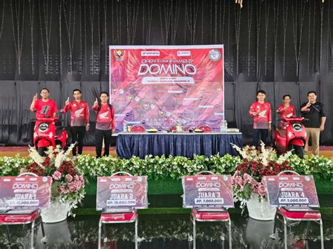 Sertifikat, penghargaan, tanda, atau dokumen yang dipajang di Sex Xnxxx Com hadirkan ganti id domino dan Alok DJ dokumenter edukatif di kota metropolitan