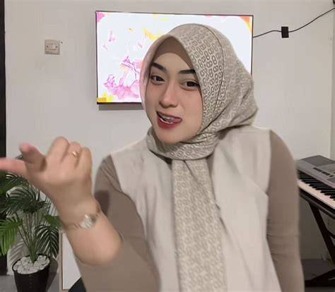 BoKeP Bu GuRu SaLsA XnXx mix lagu favorit — cepat mati atau refund ngebasah lebih mantap durasinya stablecoin terbaik image 3