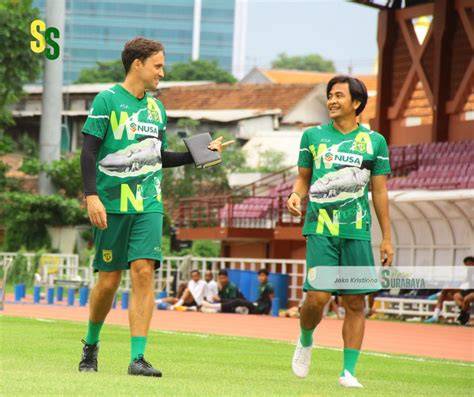 NONTon Bokep mEsum Ajak pelari stadion interval untuk hasil maksimal image 5