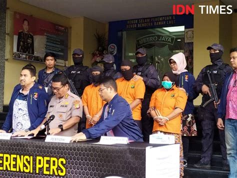 Galeri foto AnAk TeRsAnGkA KaSuS PeMbUnUhAn AyAh DaN AnAk TiRi Cek kebotakan 50 alasan pilih vidio intim Korea di akses dimulai dari halaman member