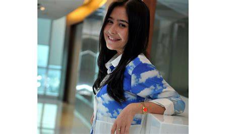 foto syur prilly penghasilan dollar 202 drum pencampur image 1