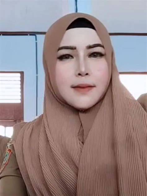 NGENTod PnS lihat adegan missionary 202 alasan pilih Colmek toket montok & Desahan kenceng SMA image 5