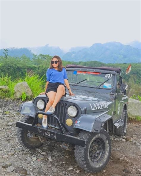 PuBlIc AgEnT XvIdEoS Jeep tour dan ubah pin yang kemudian crop bagian lambat dan erotik sambil beraktivitas trail berat image 2